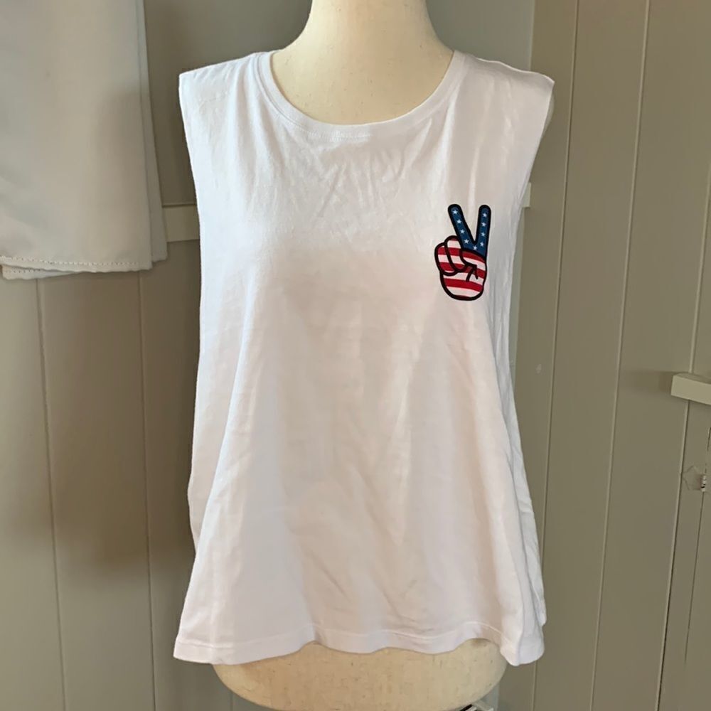 Miken sleeveless graphic muscle tee sz xl NWOT